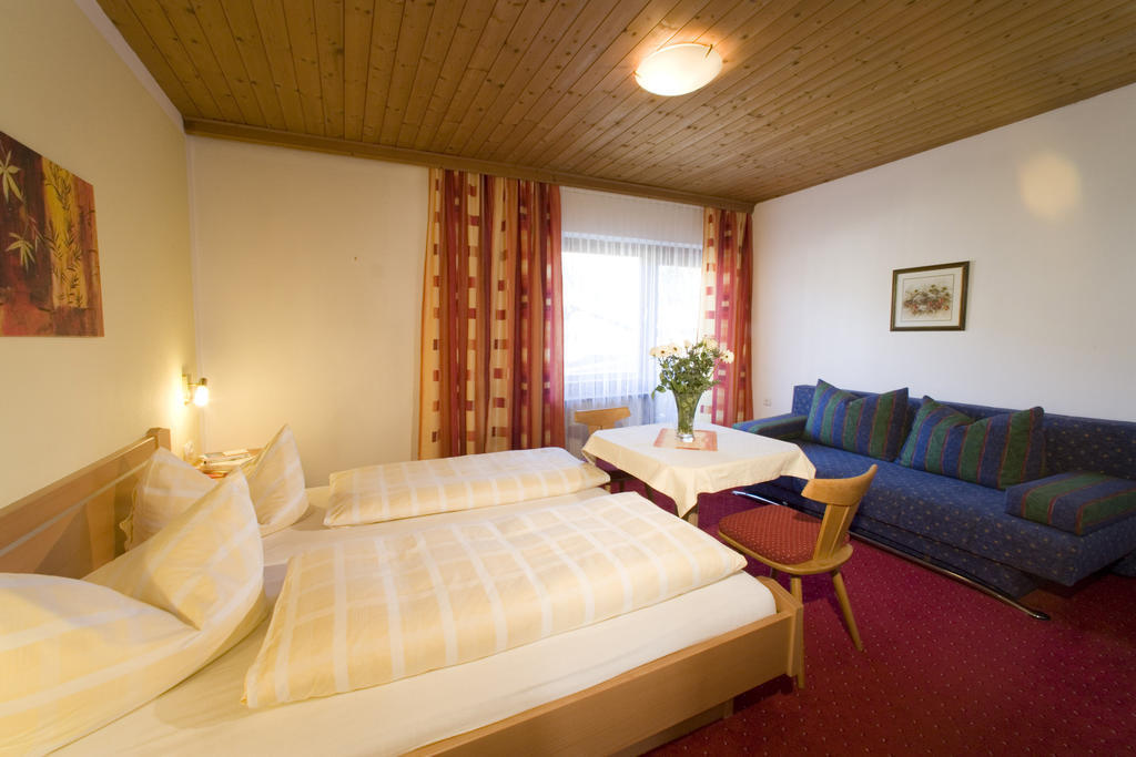 Gaestehaus Regina Uderns Room photo
