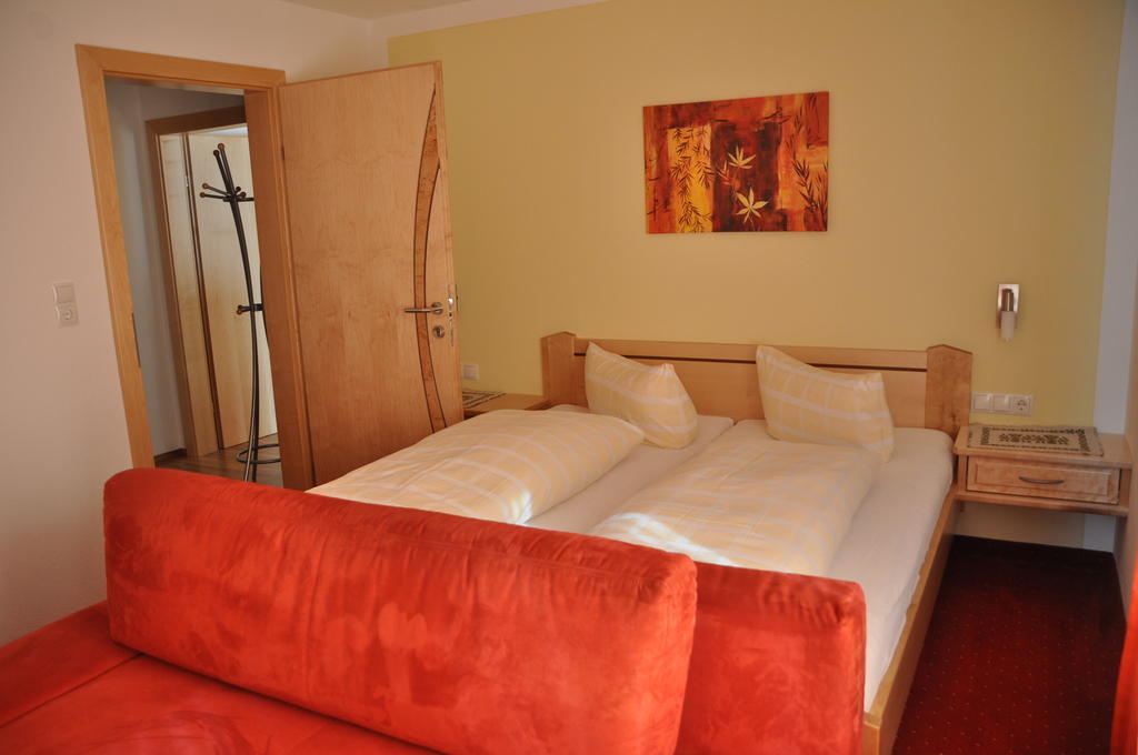 Gaestehaus Regina Uderns Room photo